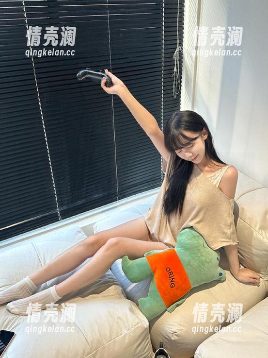 在166吃瓜网，免费获取八卦和灵感，顺便看看你家邻居的事！