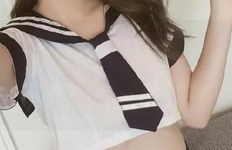 今天的天气挺好，登录17c吃瓜，大家都在分享什么呢，难道是我逃不掉的夏日情结？