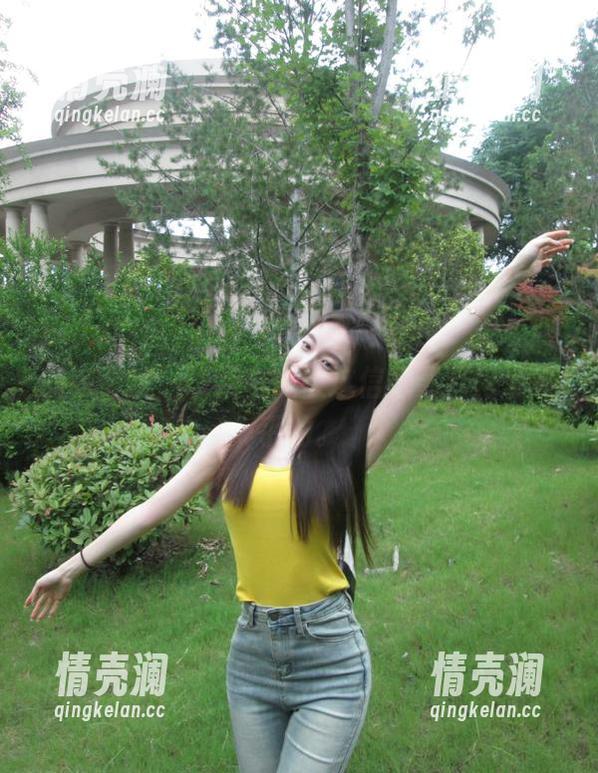 如何变身“17c吃瓜”苹果版的老司机，让我有点被这信息轰炸得晕乎乎的。