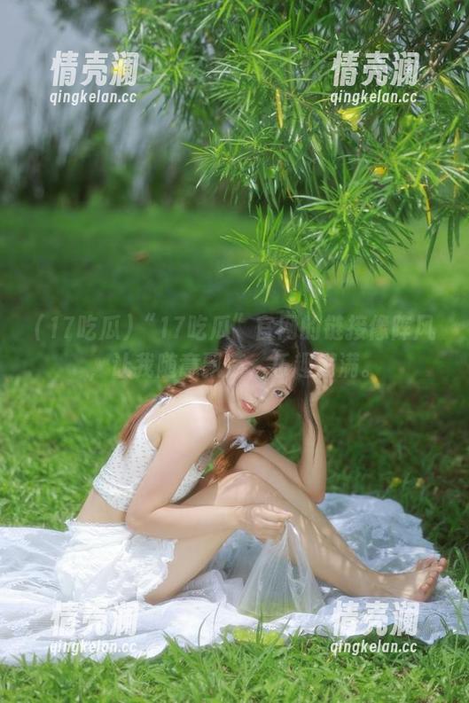 “17吃瓜”官网的链接像阵风，让我随意飘荡，乐趣满满。