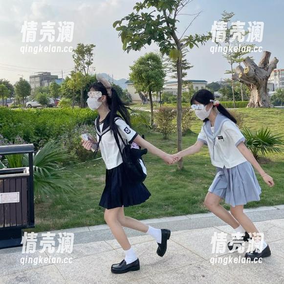 登录51吃瓜，一条条爆料供应不断，像是看了一场小型的真人秀