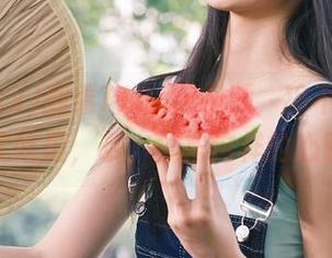 翻看718.sx视频，猝不及防的花式吃瓜，哦，就是这样的心跳…