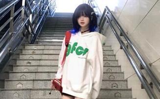 啥玩意儿也敢上视频！“ichigua.fun”上演迷惑行为大赏，果然荒诞如梦。