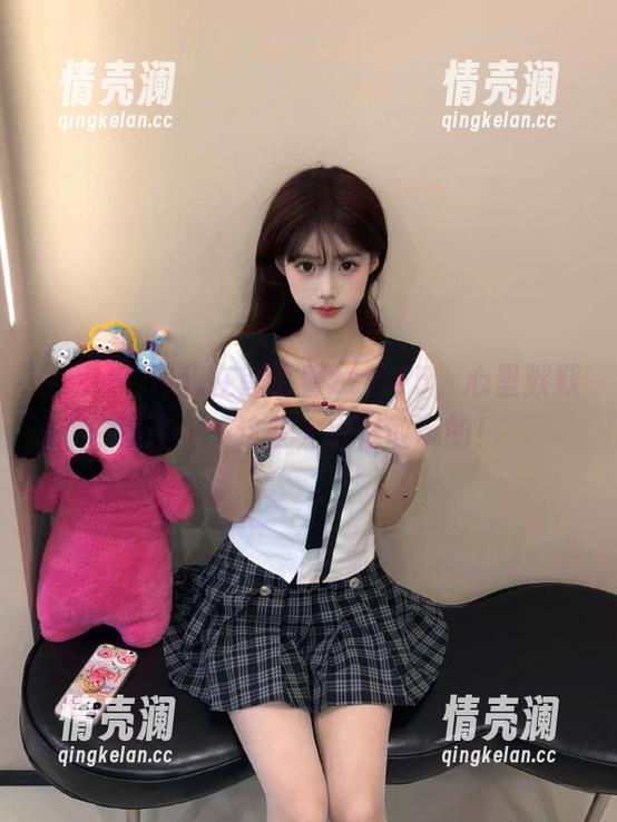 我在首页看zztt15，心里默默腹诽——这些人也是敢玩的！