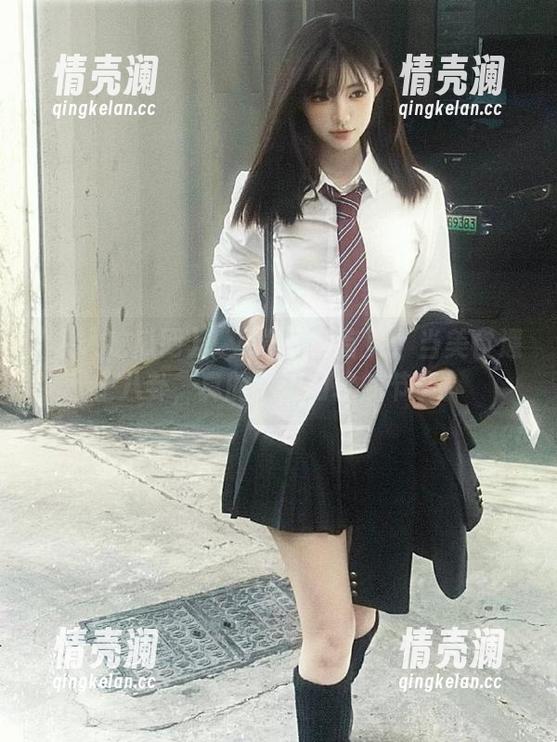 人人吃瓜网首页：当美食遇上八卦，真的是流口水的节奏！