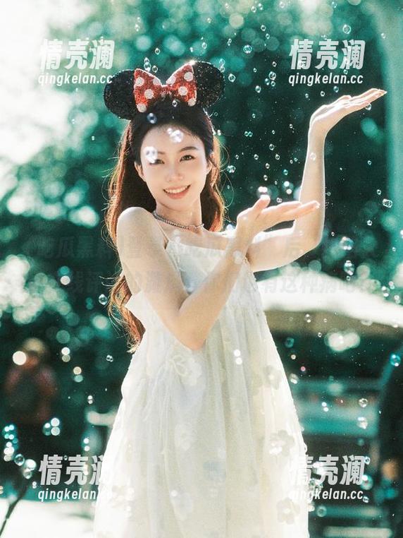 吃瓜黑料 登录“吃瓜黑料”后,我陷入了在线评论的漩涡,你们也有这种病吧?