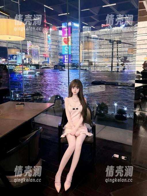 大家都在用的“扒哥黑料”苹果版，下载千万别慢了哦！