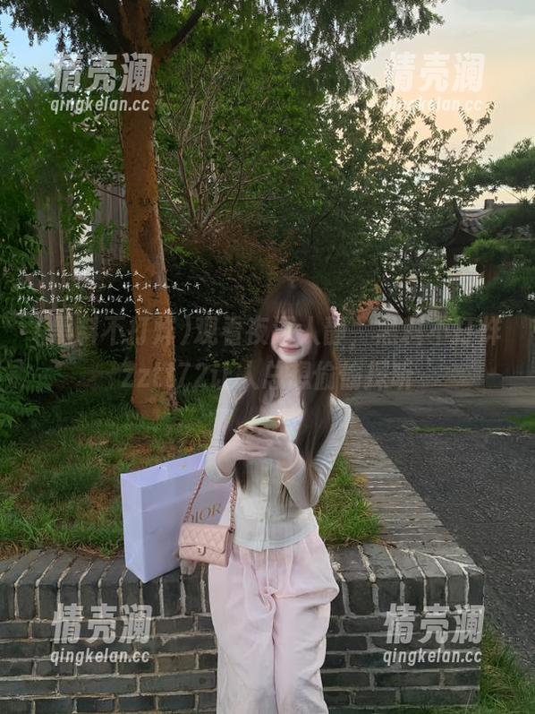 观看夜深人静，黑料不打烊zztt72让人总想偷偷探听