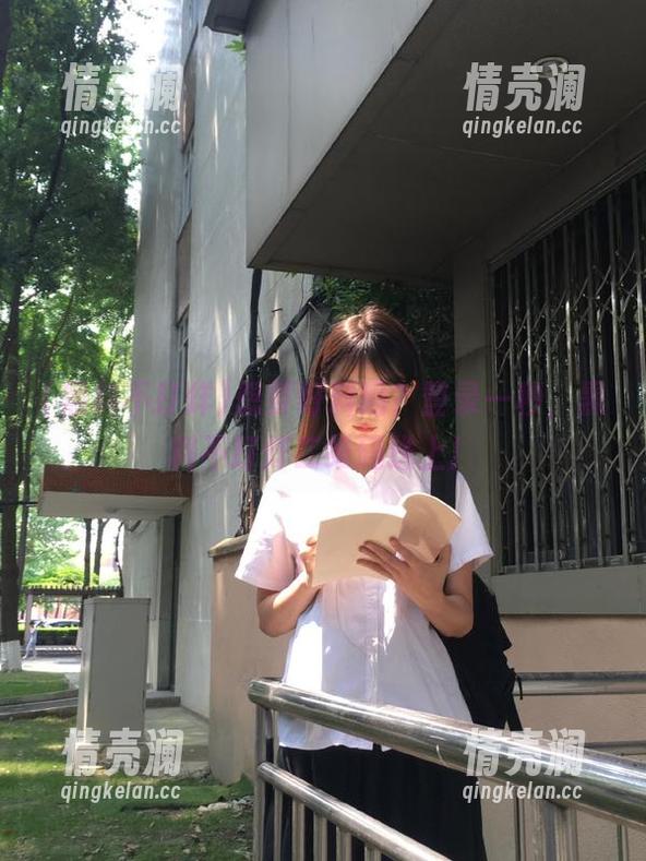 想要好料吗？登录一秒，黑料不打烊二维码送上！