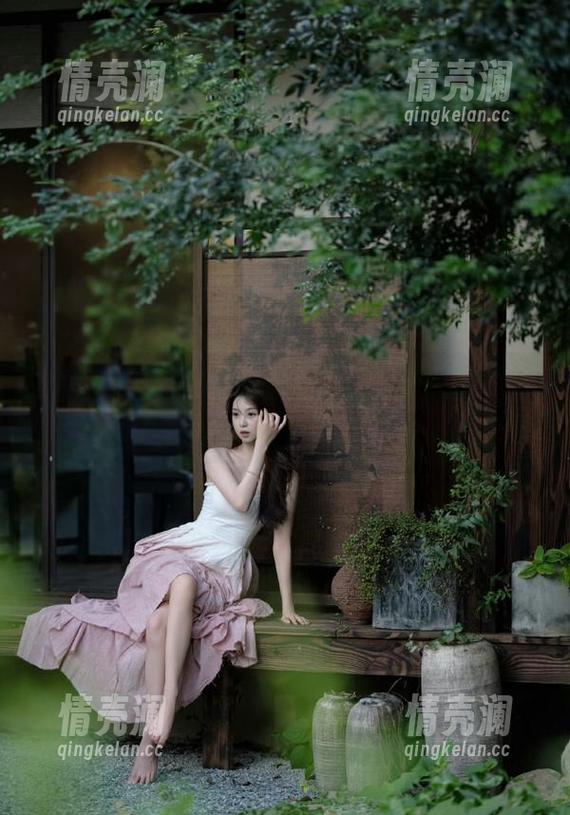 想不想听点八卦？“万里长征篇黑料不打烊”官网随时为你开播