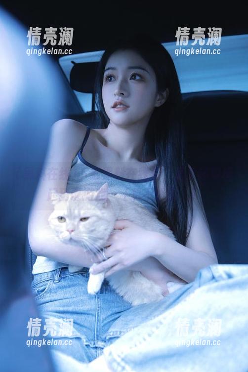下载黑料在线后，居然还要玩起猜谜游戏…（想不透啊～）