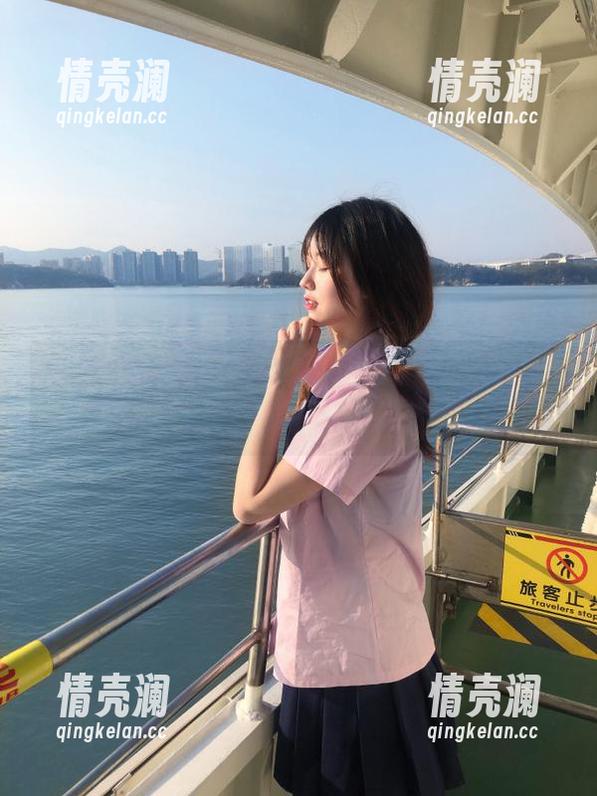 传送门已开启，黑料正能量官网带你走进不一样的八卦天地！