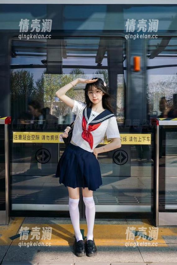 黑料社在线，神仙入口带你玩转瓜田秘事！
