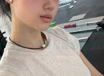 别再犹豫了，黑料社区在线等你来投怀送抱！传送门直通你的八卦欲！