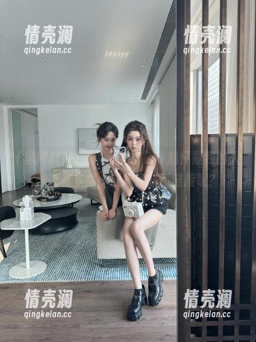 越看“黑网料”，越怀疑我的人脉都有多弱：链接还是不链接呢？